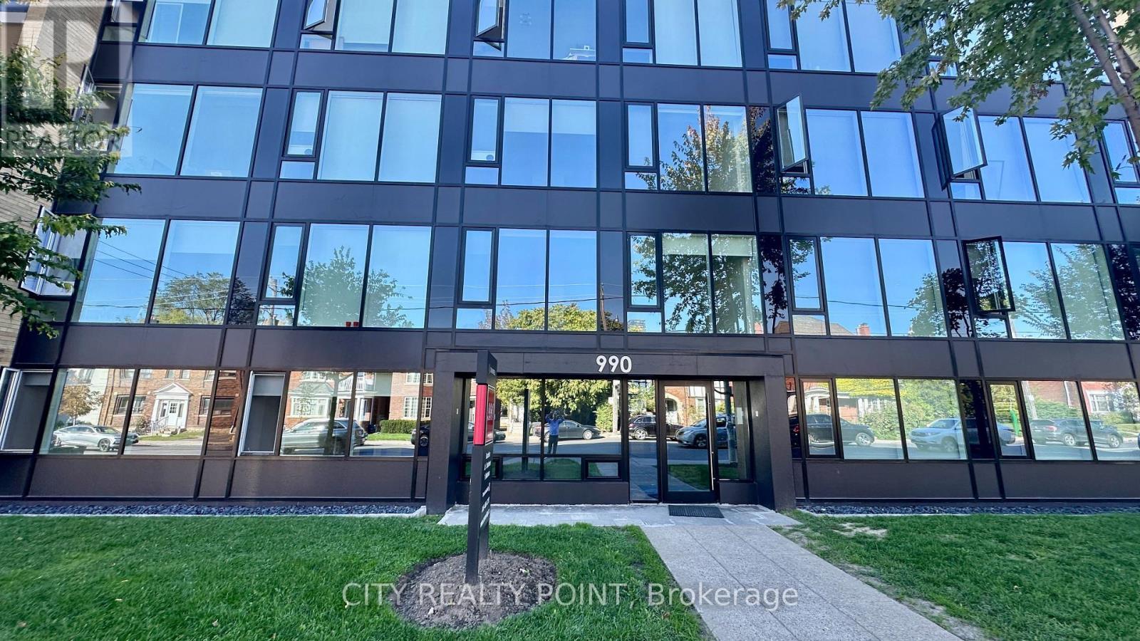 206 - 990 Avenue Road, Toronto, ON - Outdoor