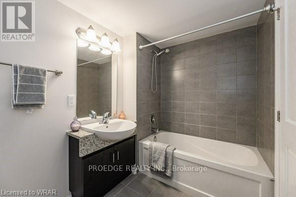 306 - 778 Laurelwood Drive, Waterloo, ON - Indoor Photo Showing Bathroom