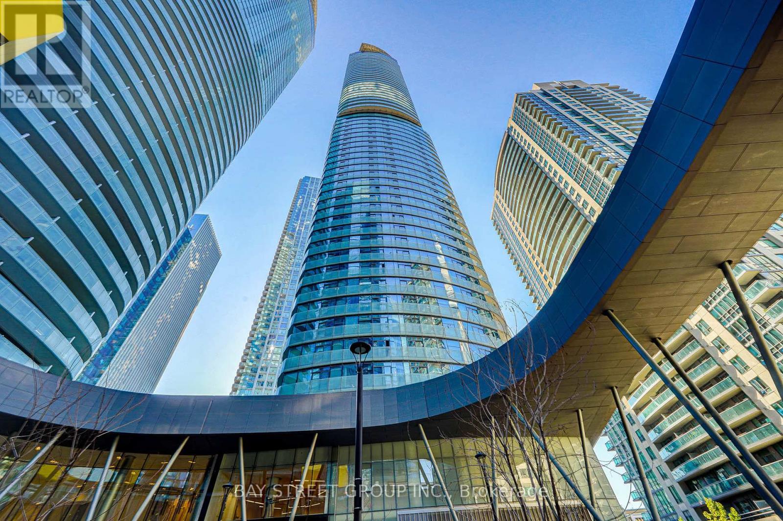 3704 - 12 York Street, Toronto, ON - Outdoor With Facade