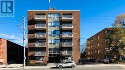 102 - 1291 BAYVIEW AVENUE N Toronto, ON M4G 2Z9