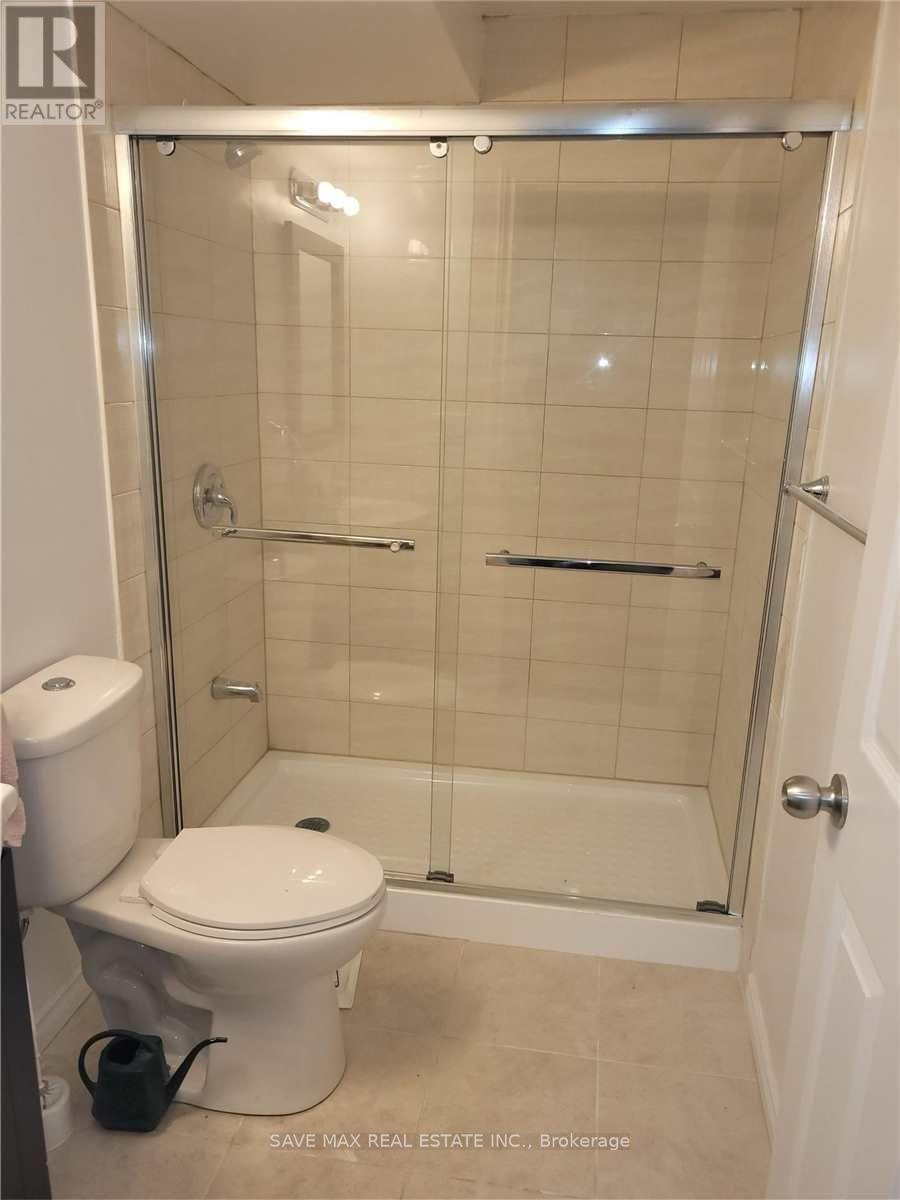 (Lower) - 14 Whitbread Crescent, Ajax, ON - Indoor Photo Showing Bathroom