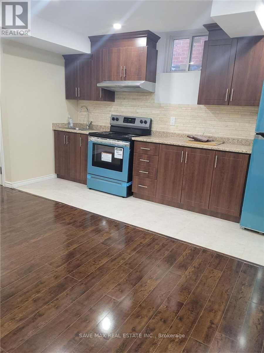 (Lower) - 14 Whitbread Crescent, Ajax, ON - Indoor Photo Showing Kitchen