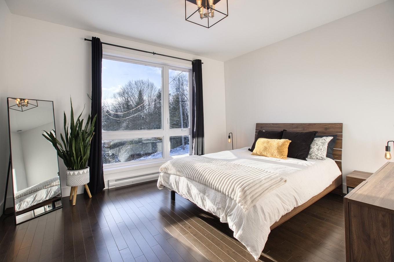 Chambre à coucher principale - 649 - 649A Rue Beauregard, Sainte-Agathe-Des-Monts, QC - Indoor Photo Showing Bedroom