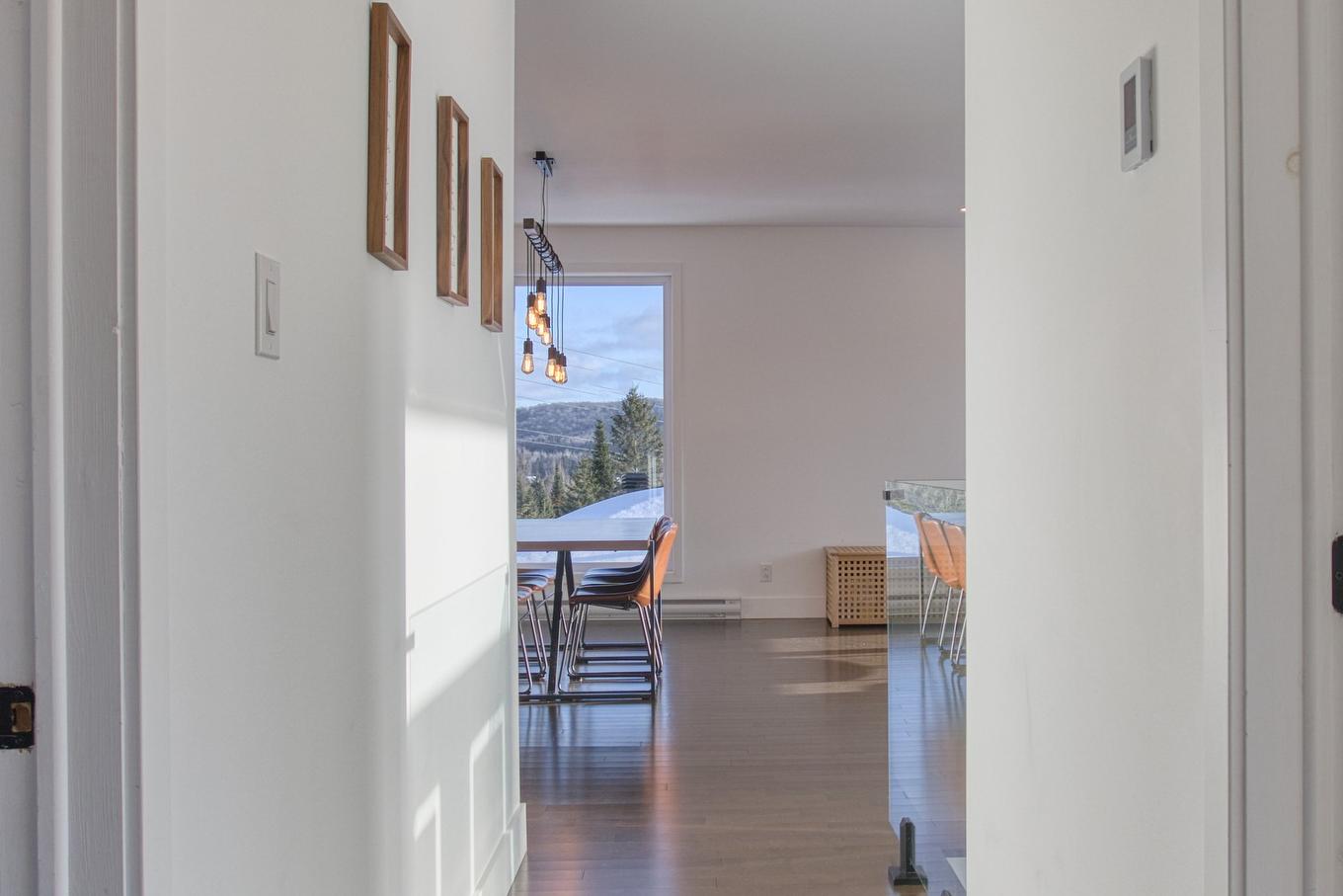 Corridor - 649 - 649A Rue Beauregard, Sainte-Agathe-Des-Monts, QC - Indoor Photo Showing Other Room