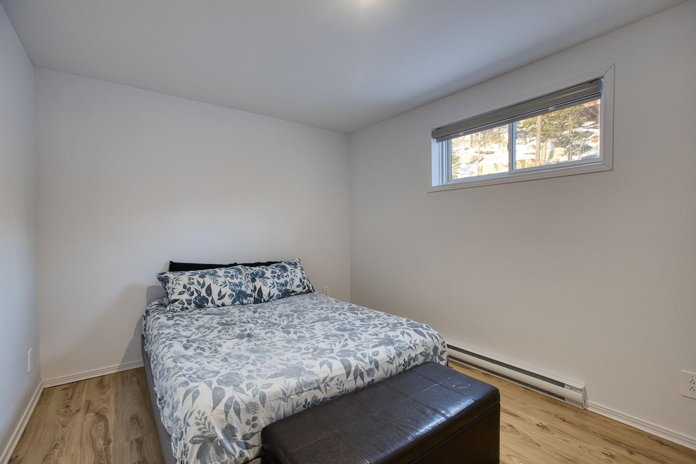Logement - 649 - 649A Rue Beauregard, Sainte-Agathe-Des-Monts, QC - Indoor Photo Showing Bedroom