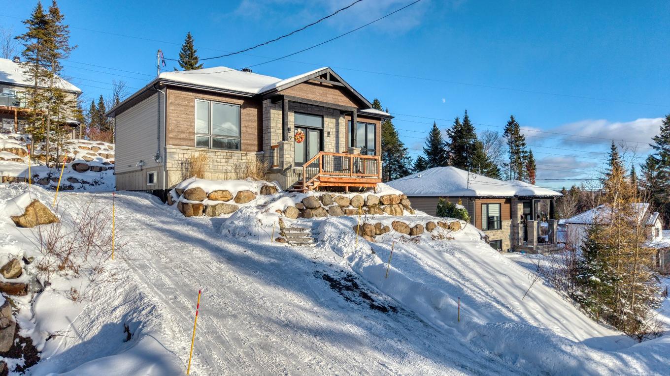 Façade - 649 - 649A Rue Beauregard, Sainte-Agathe-Des-Monts, QC - Outdoor