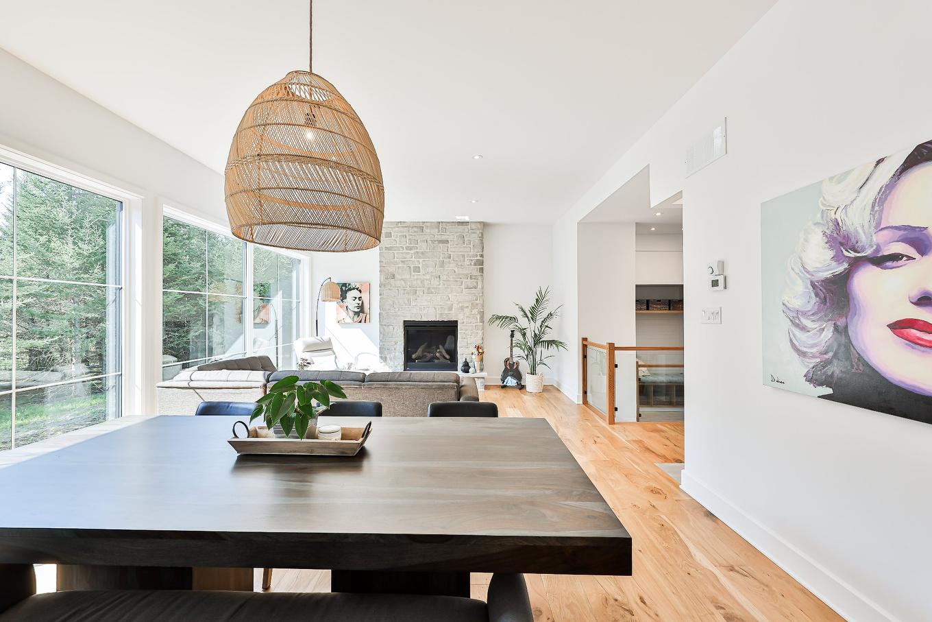 Dining room - 1104 Ch. Du Massif, Piedmont, QC - Indoor With Fireplace