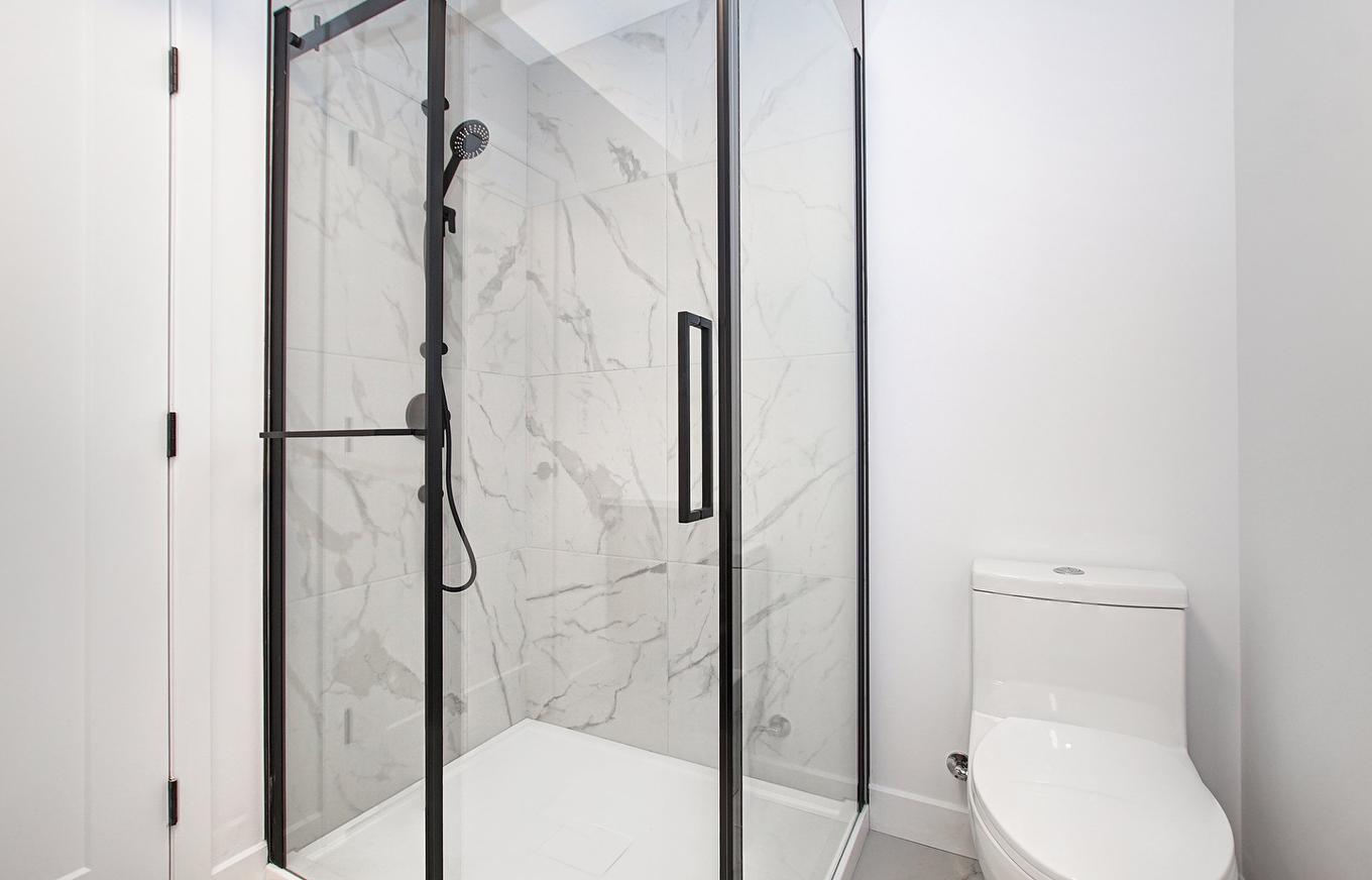 Bathroom - 1104 Ch. Du Massif, Piedmont, QC - Indoor Photo Showing Bathroom