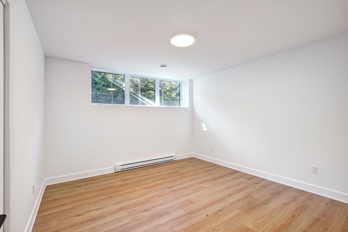 Bedroom - 1104 Ch. Du Massif, Piedmont, QC - Indoor Photo Showing Other Room