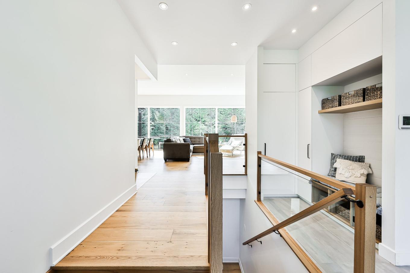 Hall - 1104 Ch. Du Massif, Piedmont, QC - Indoor Photo Showing Other Room