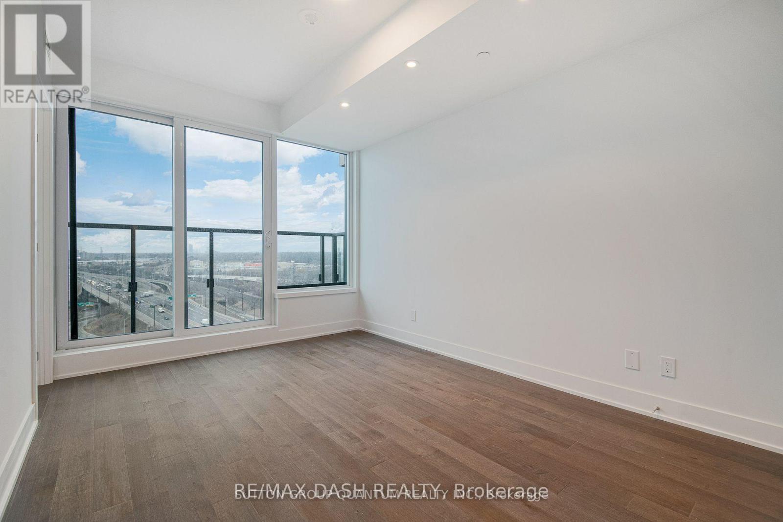 1710W - 1928 Lake Shore Boulevard W, Toronto, ON - Indoor Photo Showing Other Room