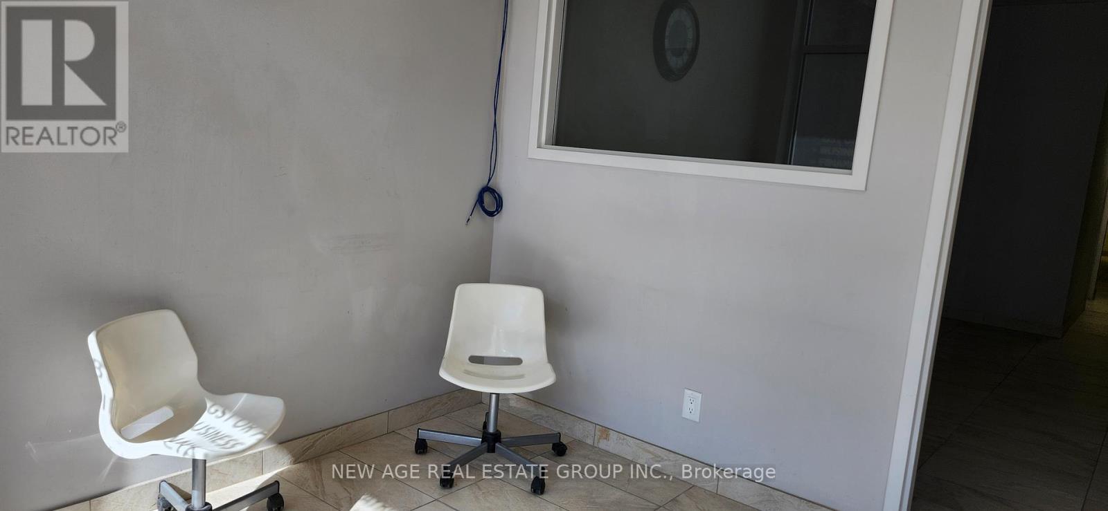 106 - 1065 Canadian Place, Mississauga, ON