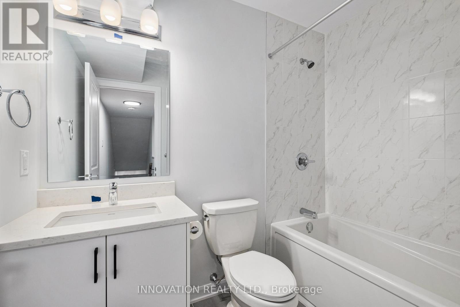 801 Glenroy Gilbert Drive, Ottawa, ON - Indoor Photo Showing Bathroom