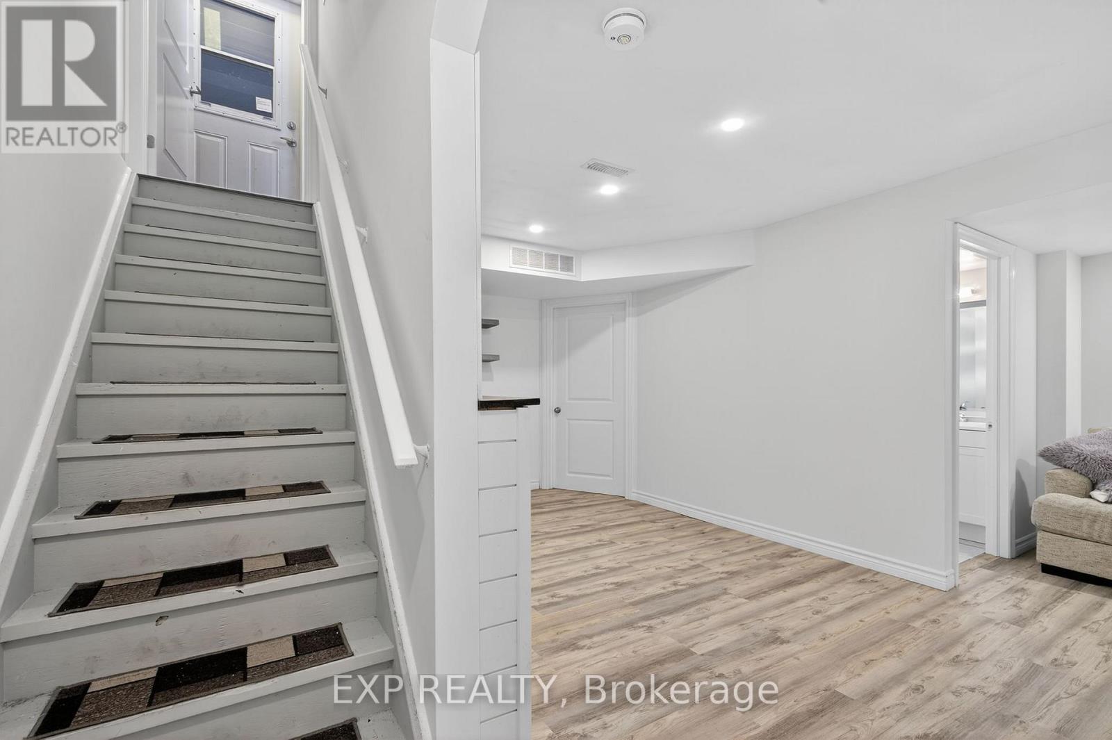 1467 Blackmore Street, Innisfil, ON - Indoor Photo Showing Other Room