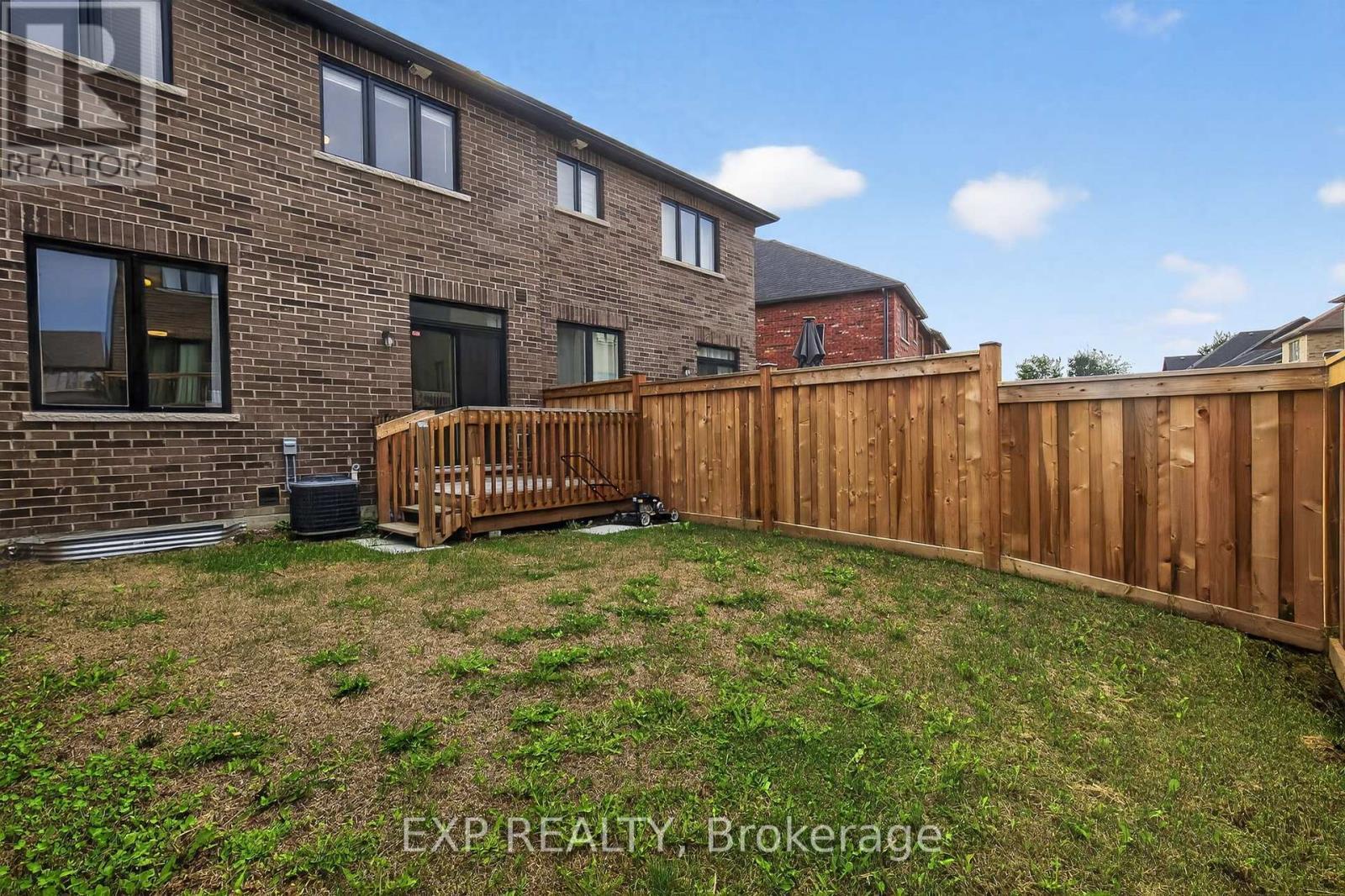 1467 Blackmore Street, Innisfil, ON - Outdoor With Exterior