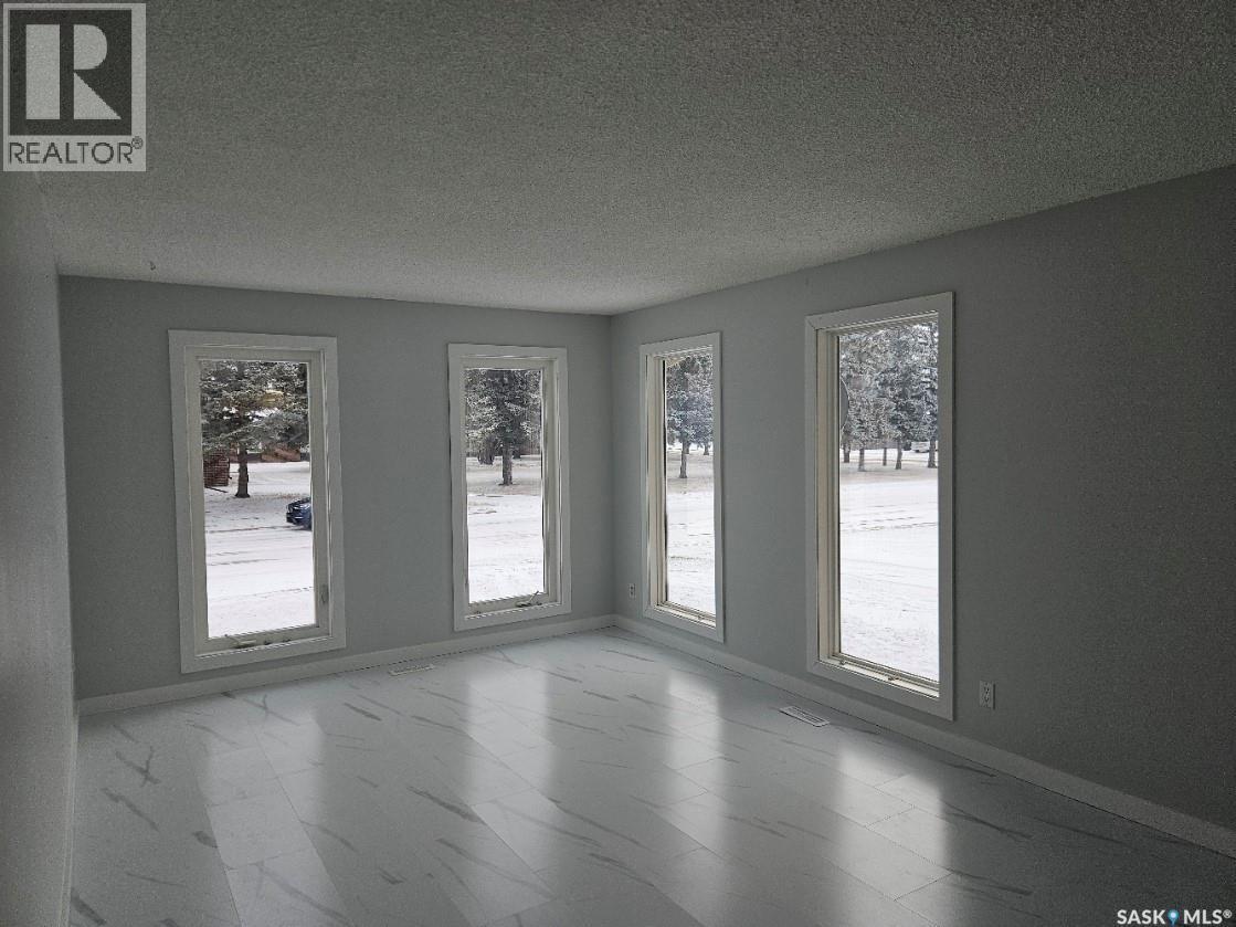 1111 Centennial Way, Humboldt, SK - Indoor Photo Showing Other Room