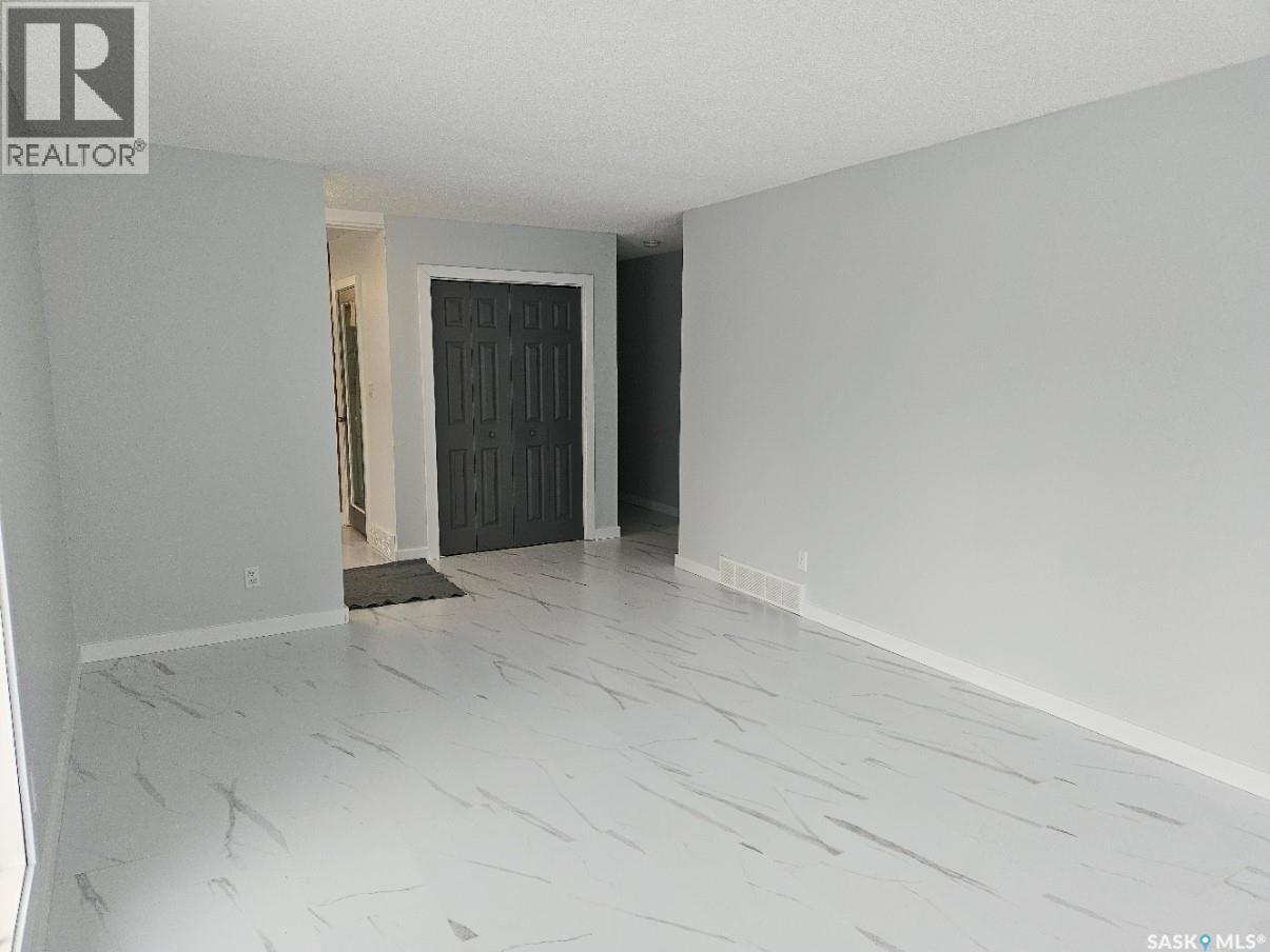 1111 Centennial Way, Humboldt, SK - Indoor Photo Showing Other Room