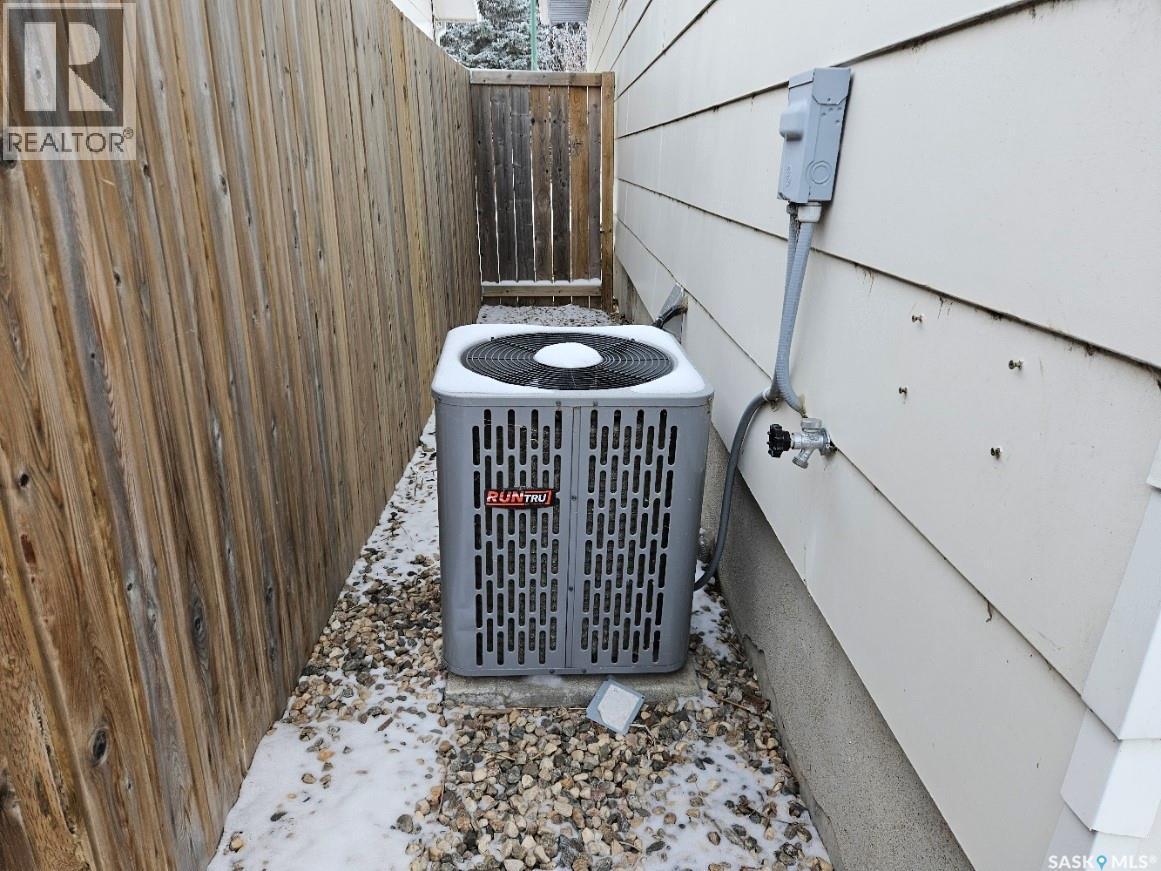 1111 Centennial Way, Humboldt, SK - Outdoor