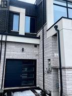 1215 DARTMOUTH CRESCENT Oakville, ON L6H 8C1