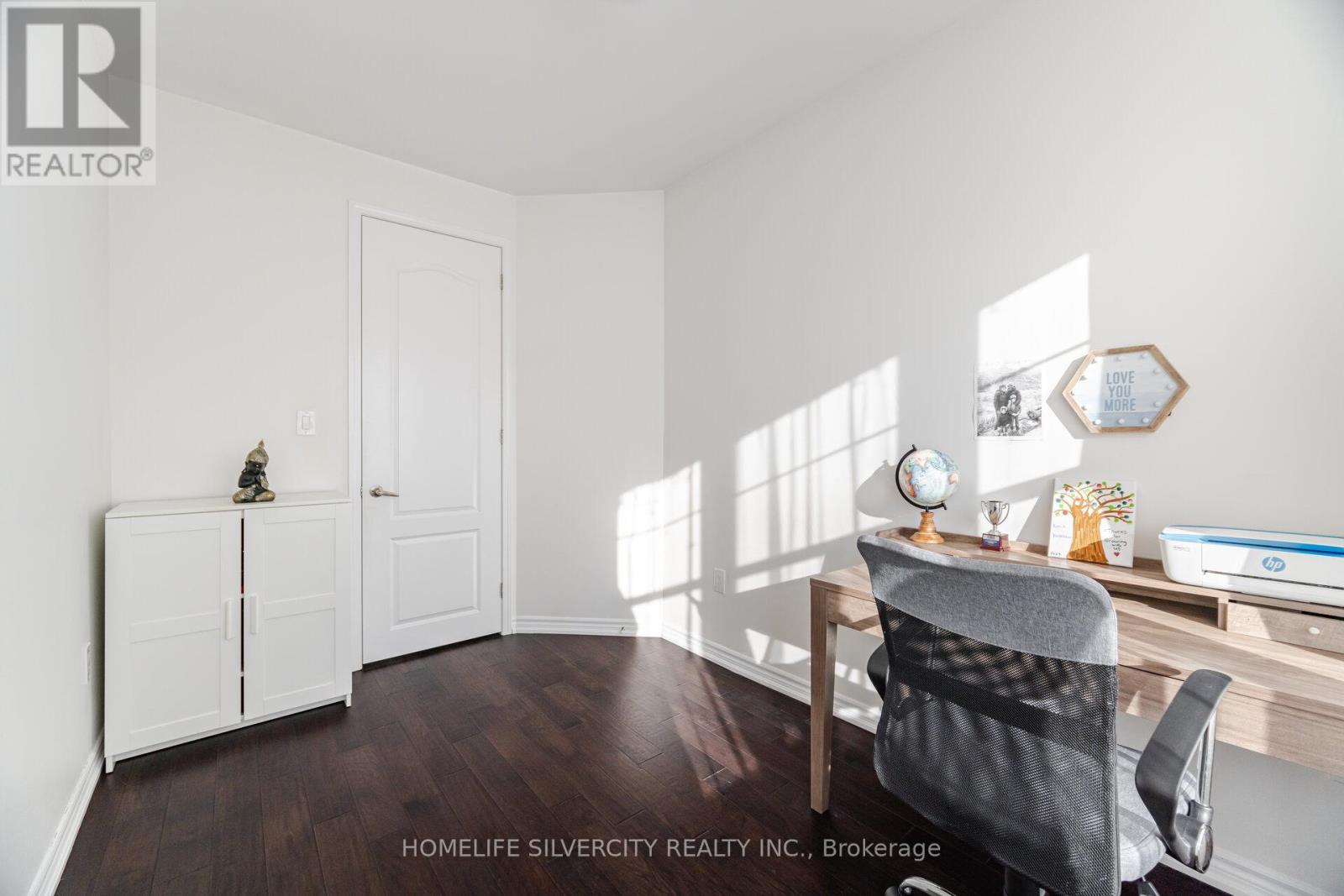 13 Fenchurch Drive, Brampton, ON - Indoor