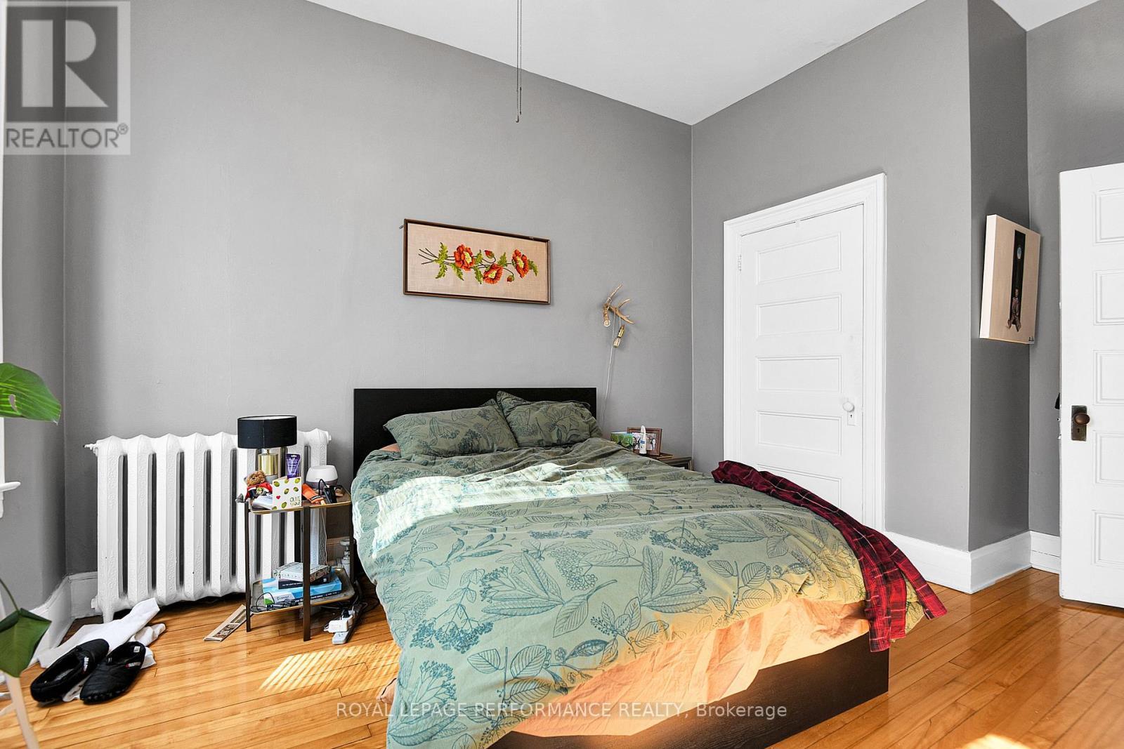 Primary Bedrm Apt 1 - 66 Delaware Avenue, Ottawa, ON - Indoor Photo Showing Bedroom