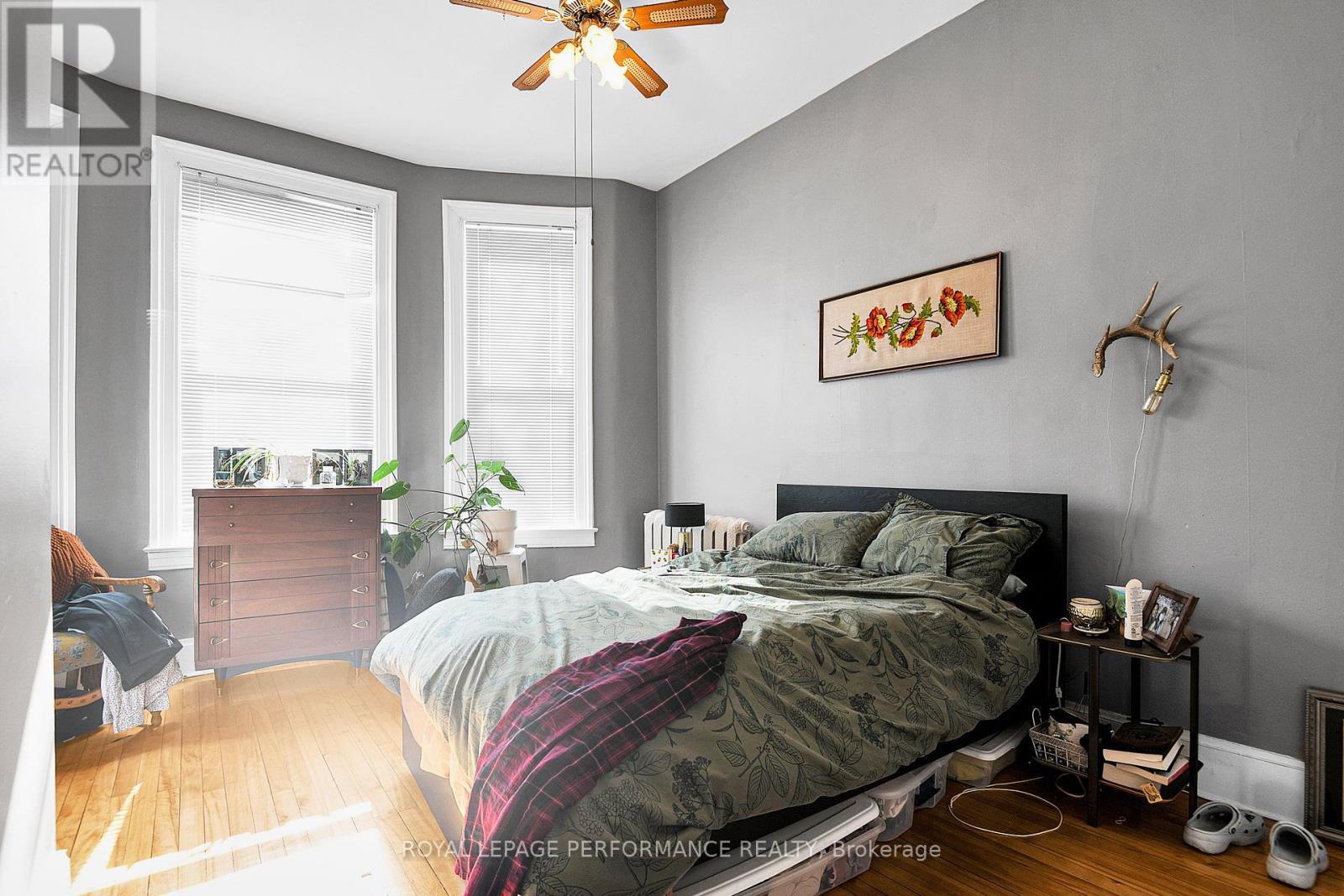 Primary Bedrm Apt 1 - 66 Delaware Avenue, Ottawa, ON - Indoor Photo Showing Bedroom