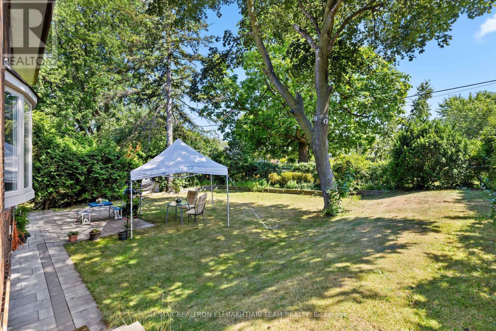 1 Donmac Drive, Toronto, ON - Outdoor