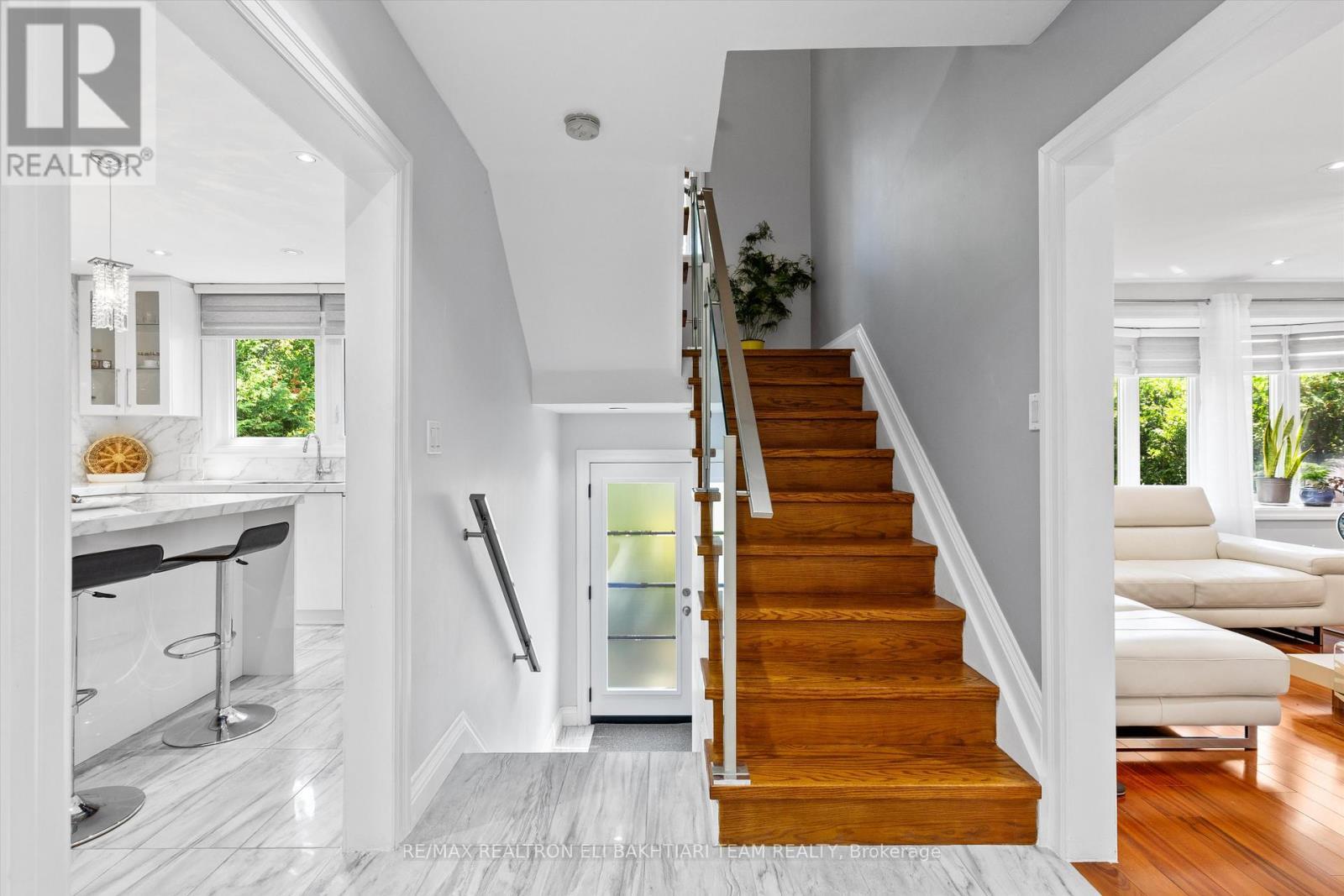 1 Donmac Drive, Toronto, ON - Indoor Photo Showing Other Room