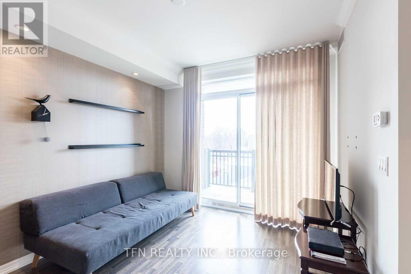 411 - 3563 Lake Shore Boulevard W, Toronto, ON - Indoor