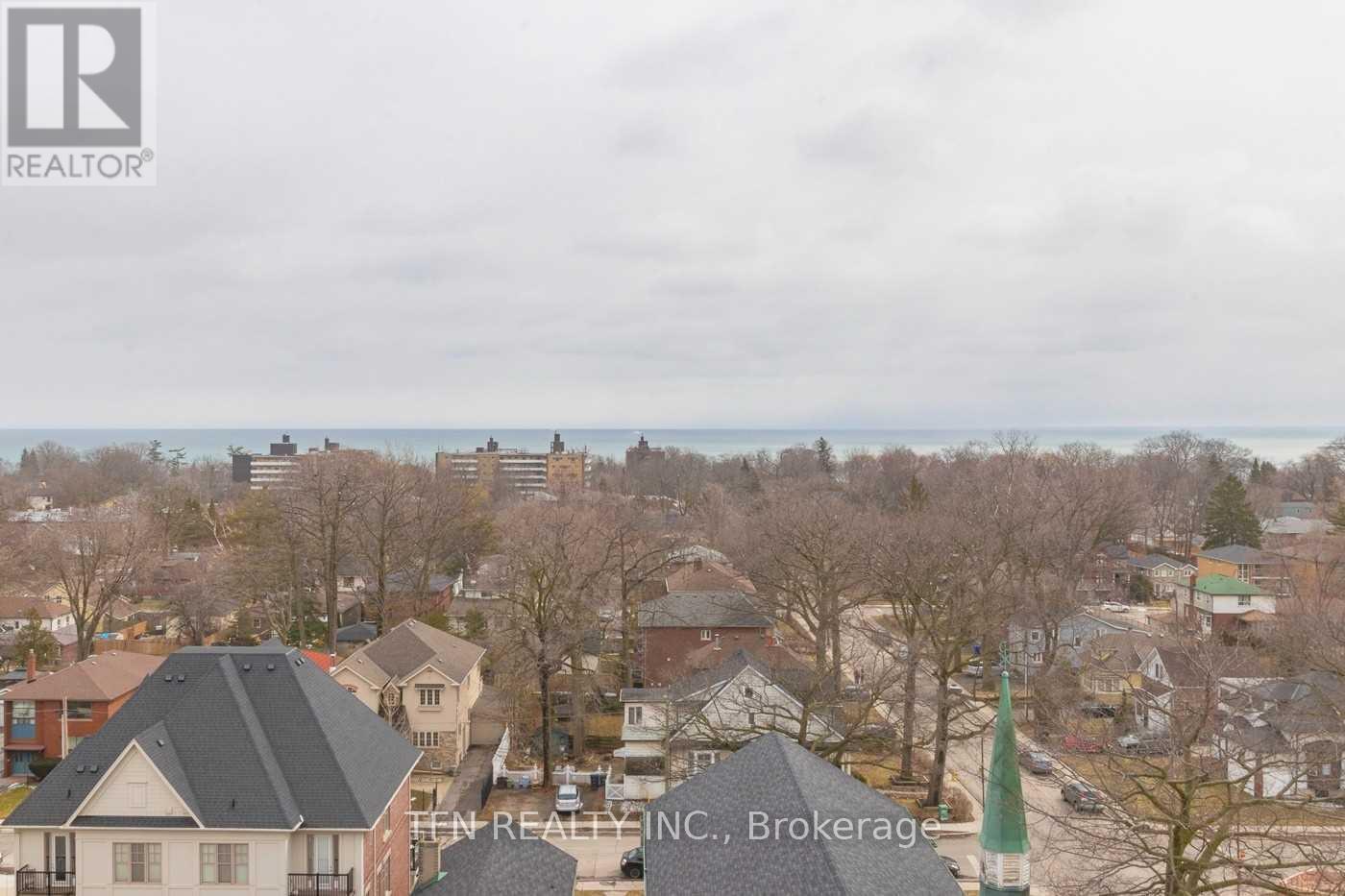 411 - 3563 Lake Shore Boulevard W, Toronto, ON - Outdoor With View