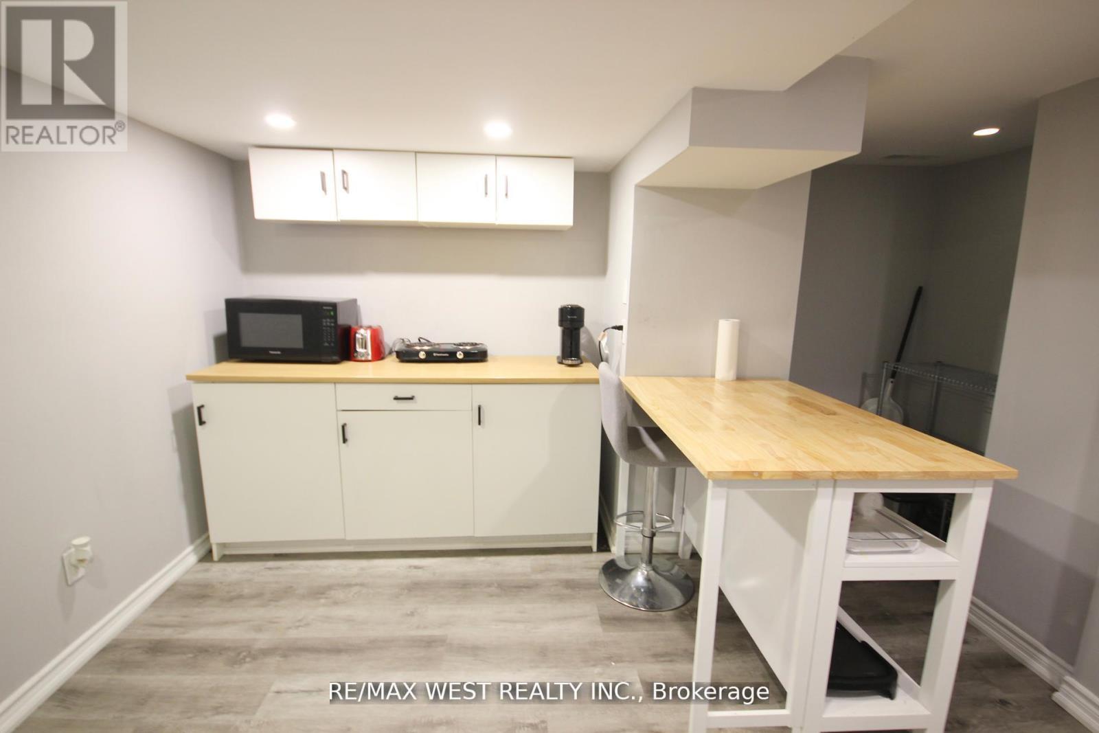 7374 Black Walnut Trail, Mississauga, ON - Indoor