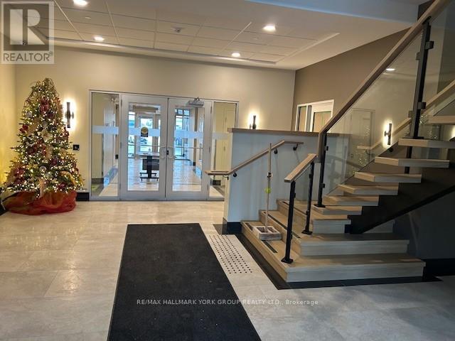 35 Sunday Drive, Aurora, ON