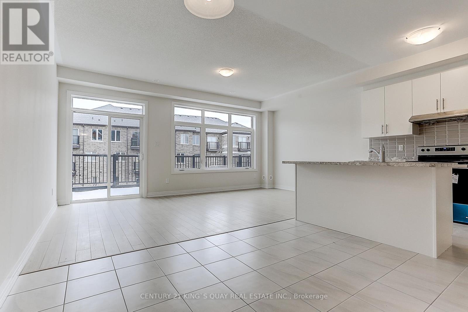 27 Floyd Ford Way, Markham, ON - Indoor Photo Showing Kitchen