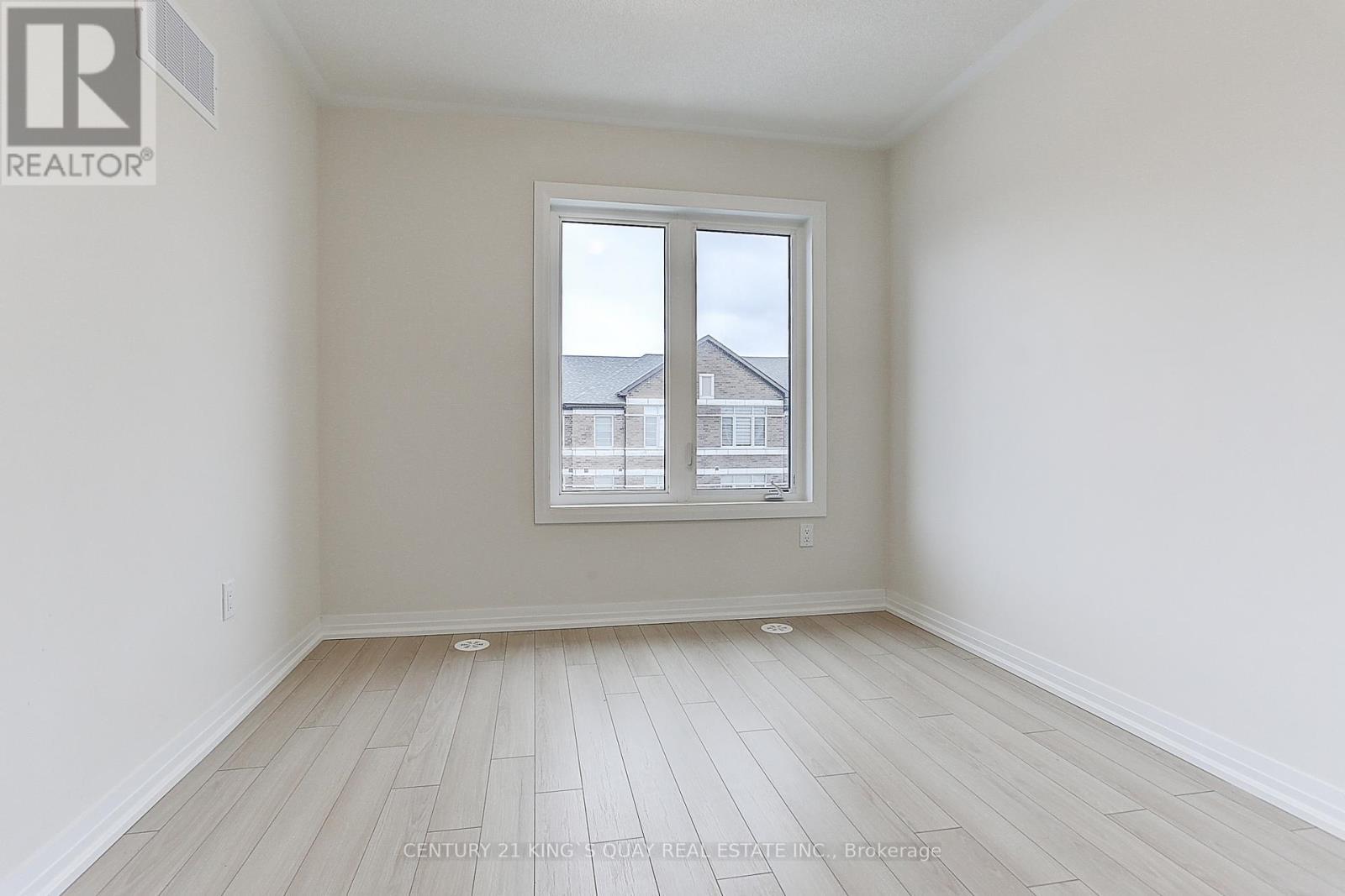 27 Floyd Ford Way, Markham, ON - Indoor Photo Showing Other Room