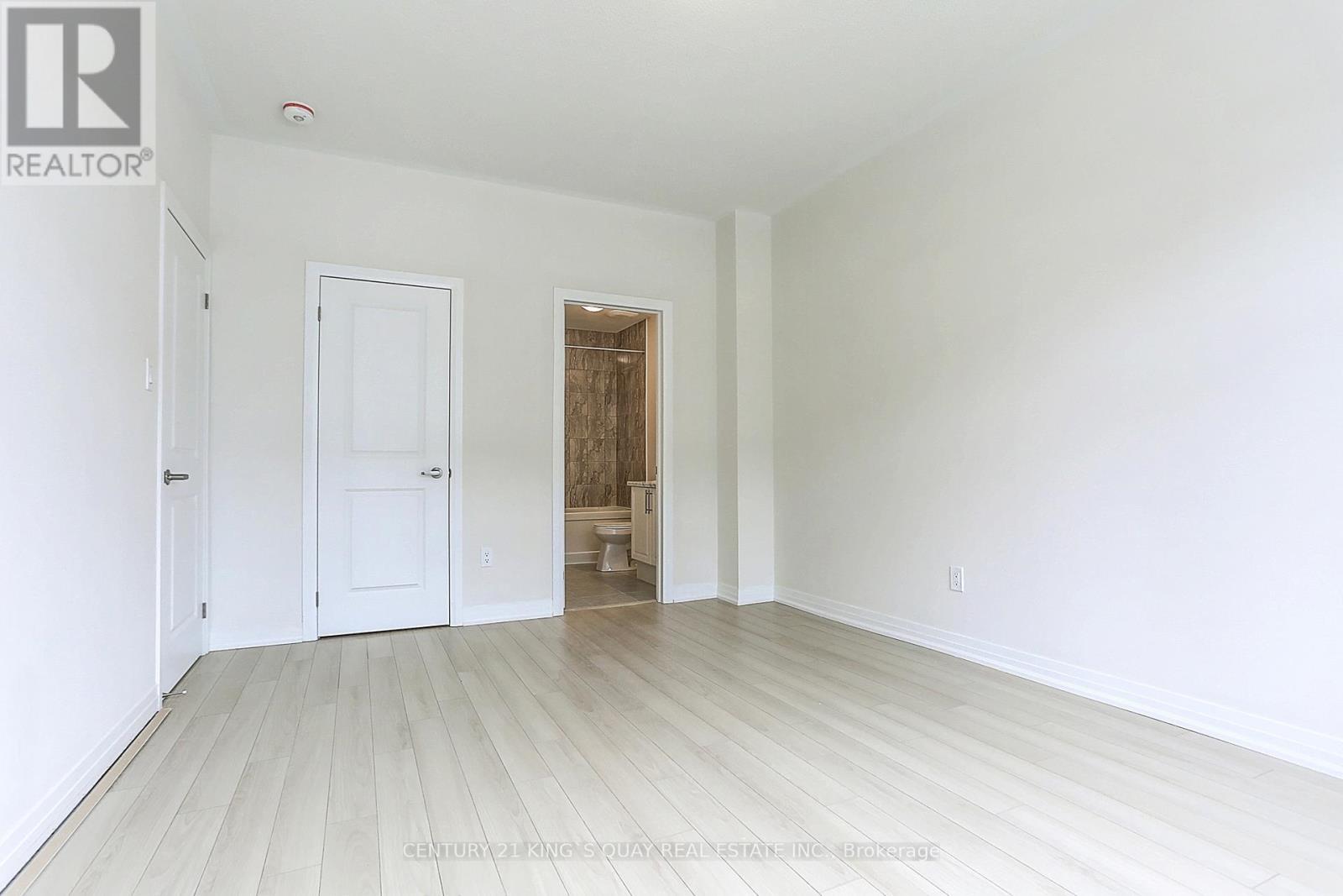 27 Floyd Ford Way, Markham, ON - Indoor Photo Showing Other Room