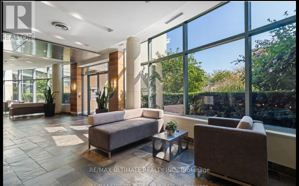 720 - 230 Queens Quay W, Toronto, ON - Indoor Photo Showing Other Room