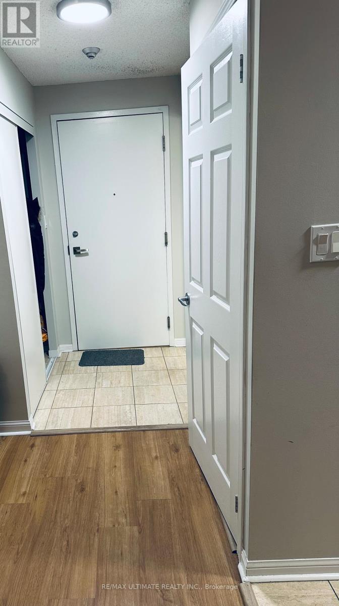 720 - 230 Queens Quay W, Toronto, ON - Indoor Photo Showing Other Room