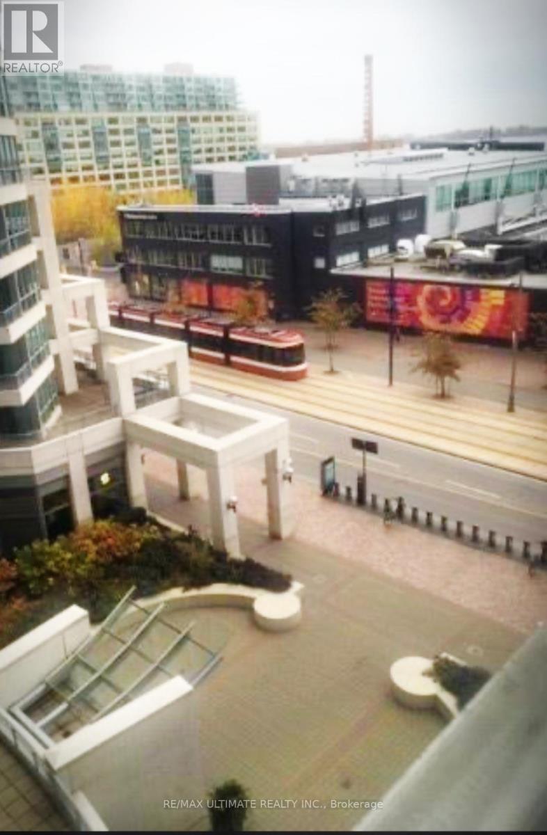 720 - 230 Queens Quay W, Toronto, ON - Outdoor With View