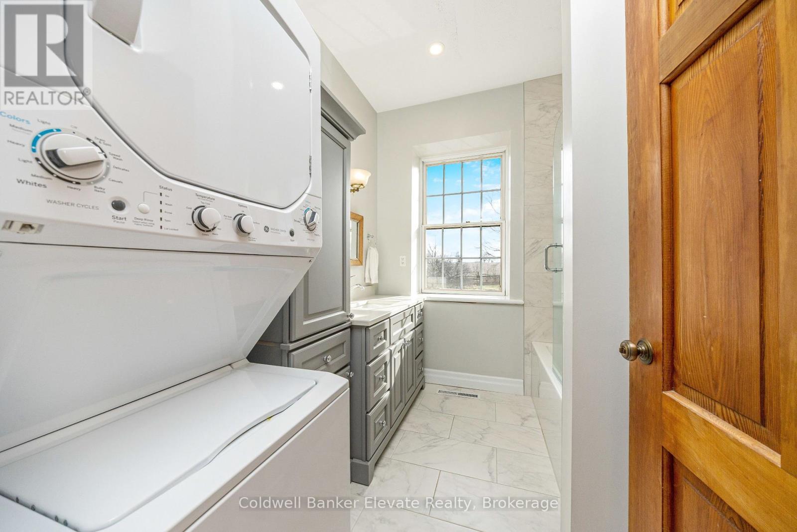 5006 6Th Line, Guelph/Eramosa, ON - Indoor Photo Showing Laundry Room