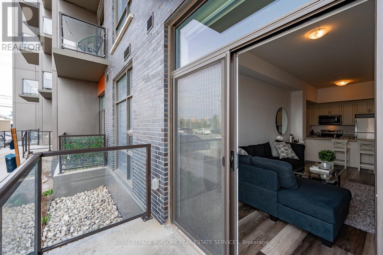 121 - 450 Dundas Street E, Hamilton, ON - Outdoor With Balcony With Exterior