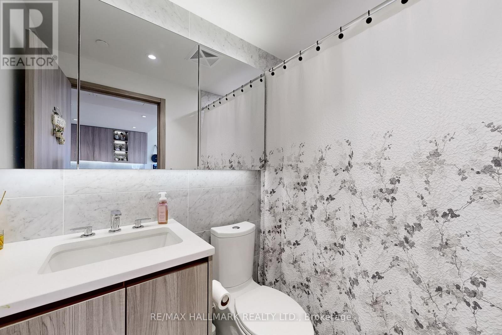 3103 - 95 Mcmahon Drive, Toronto, ON - Indoor Photo Showing Bathroom