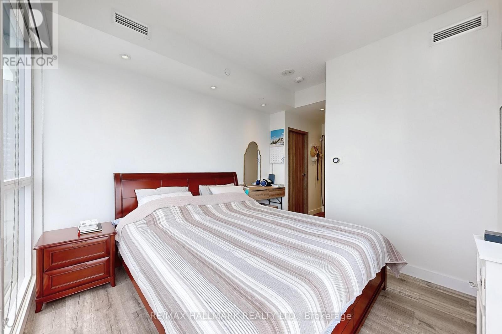 3103 - 95 Mcmahon Drive, Toronto, ON - Indoor Photo Showing Bedroom