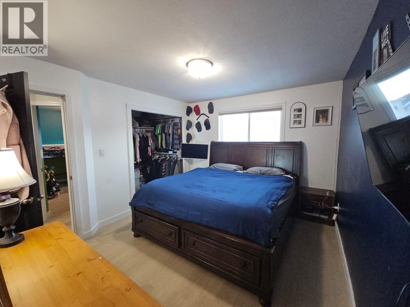 5200 41 Street Ne, Chetwynd, BC - Indoor Photo Showing Bedroom
