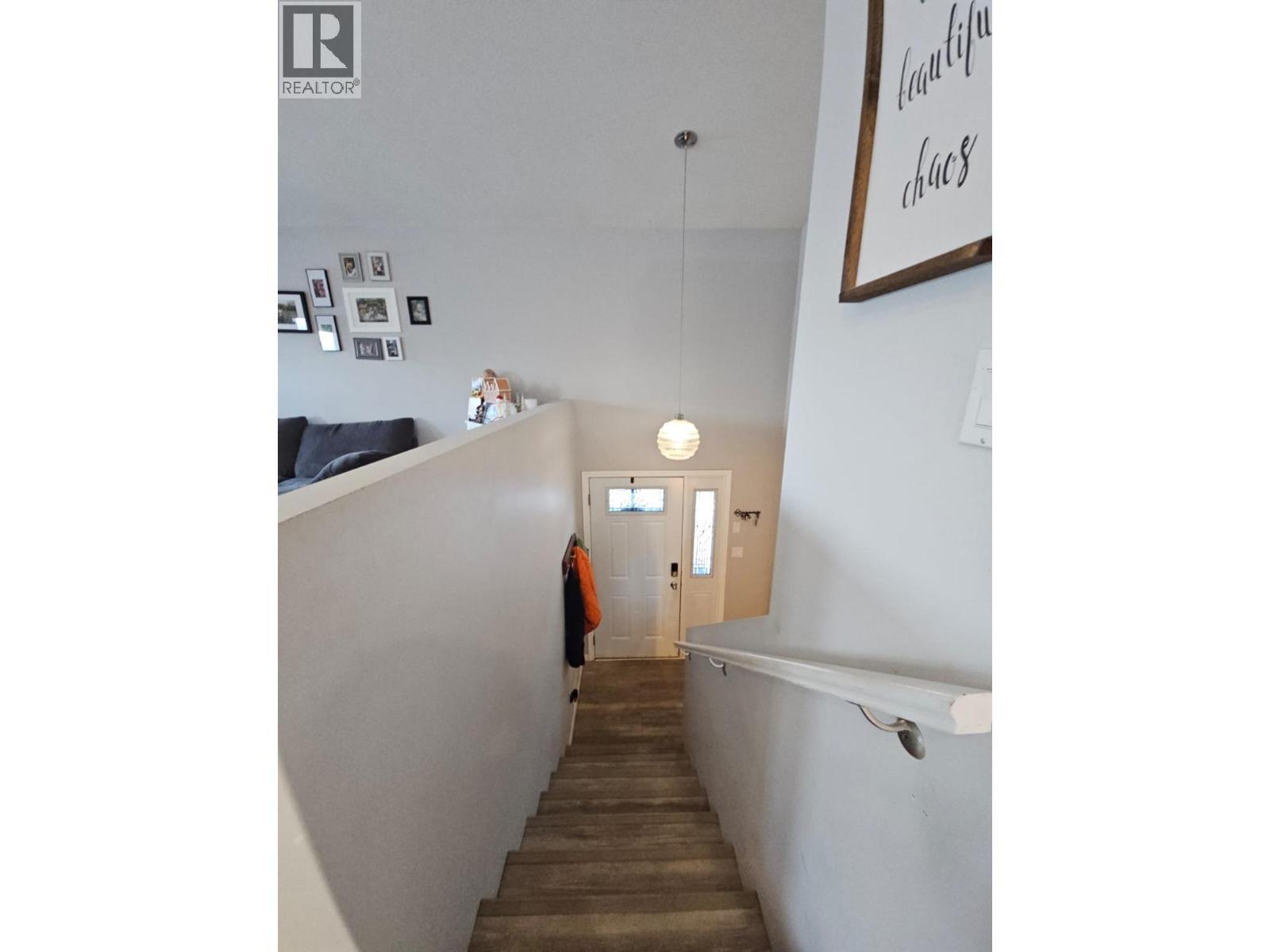 5200 41 Street Ne, Chetwynd, BC - Indoor Photo Showing Other Room