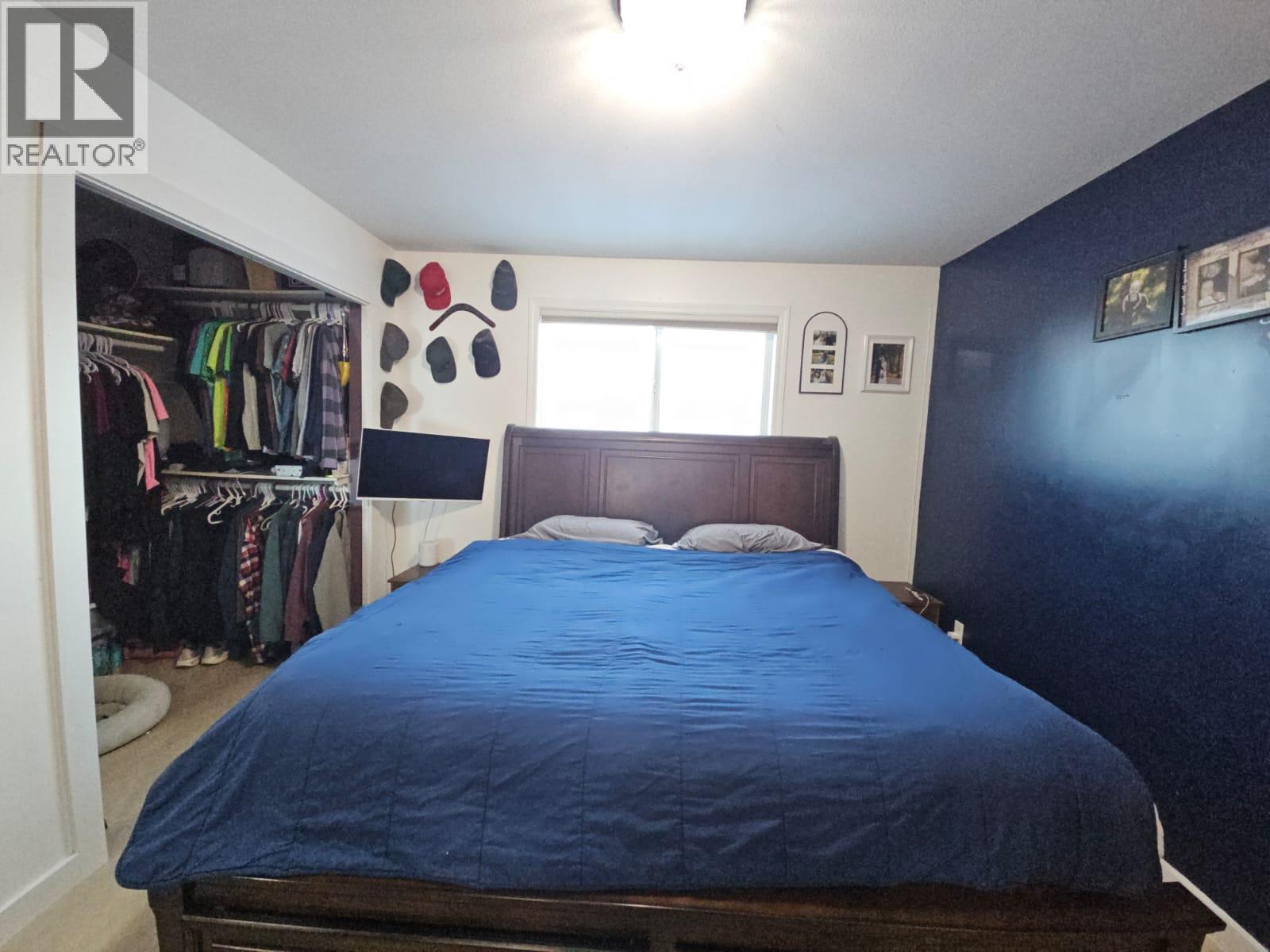 5200 41 Street Ne, Chetwynd, BC - Indoor Photo Showing Bedroom