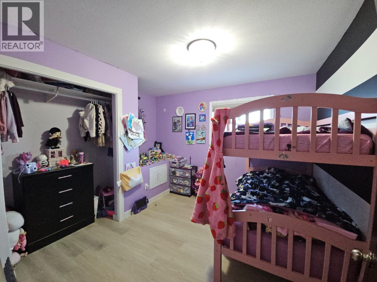 5200 41 Street Ne, Chetwynd, BC - Indoor Photo Showing Bedroom