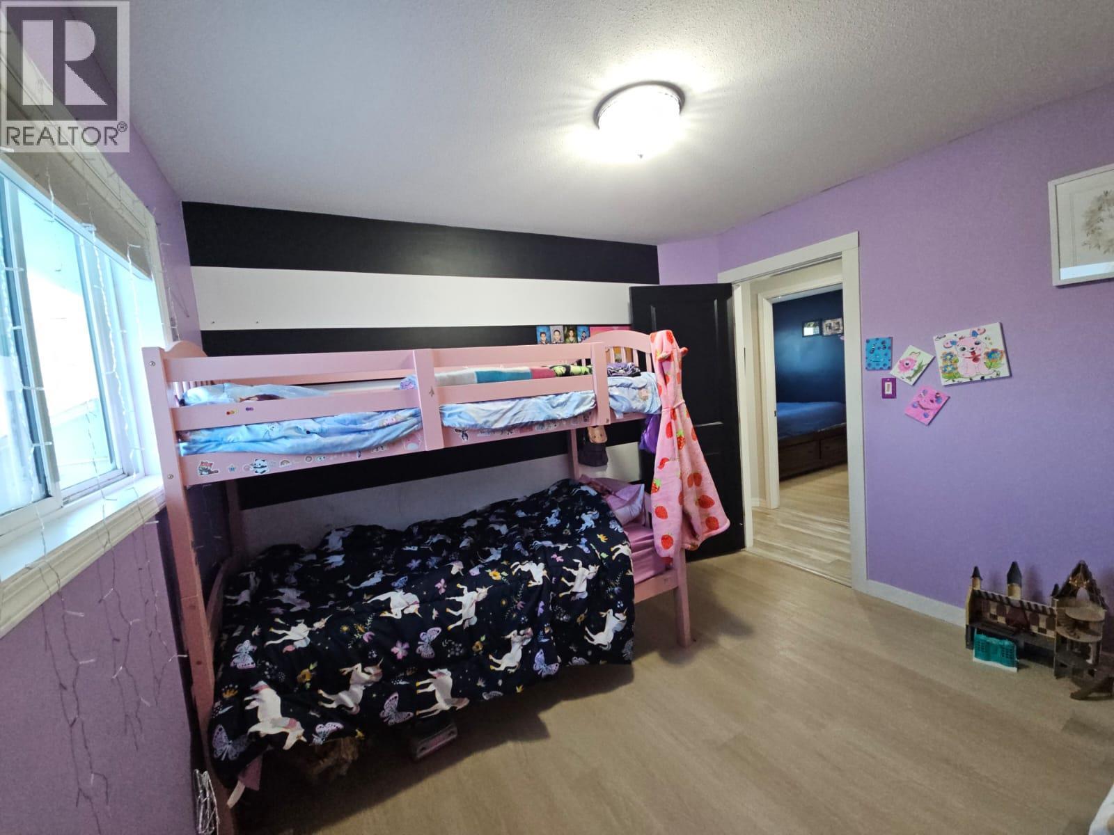 5200 41 Street Ne, Chetwynd, BC - Indoor Photo Showing Bedroom