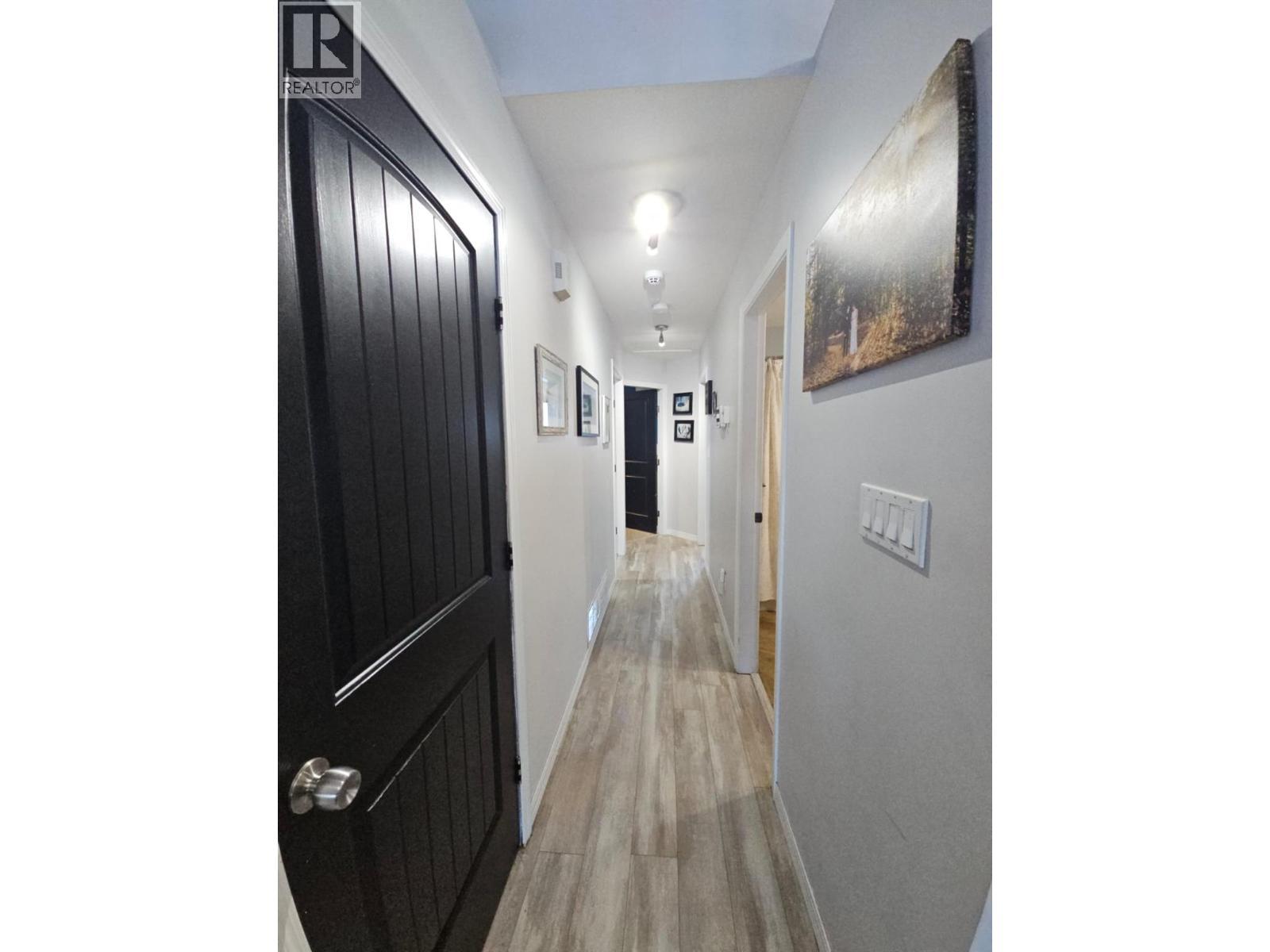 5200 41 Street Ne, Chetwynd, BC - Indoor Photo Showing Other Room