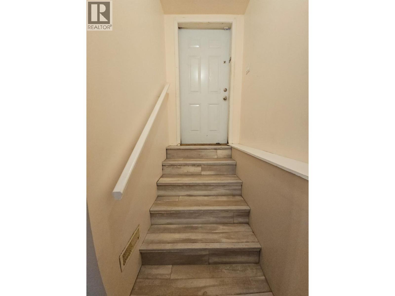 5200 41 Street Ne, Chetwynd, BC - Indoor Photo Showing Other Room