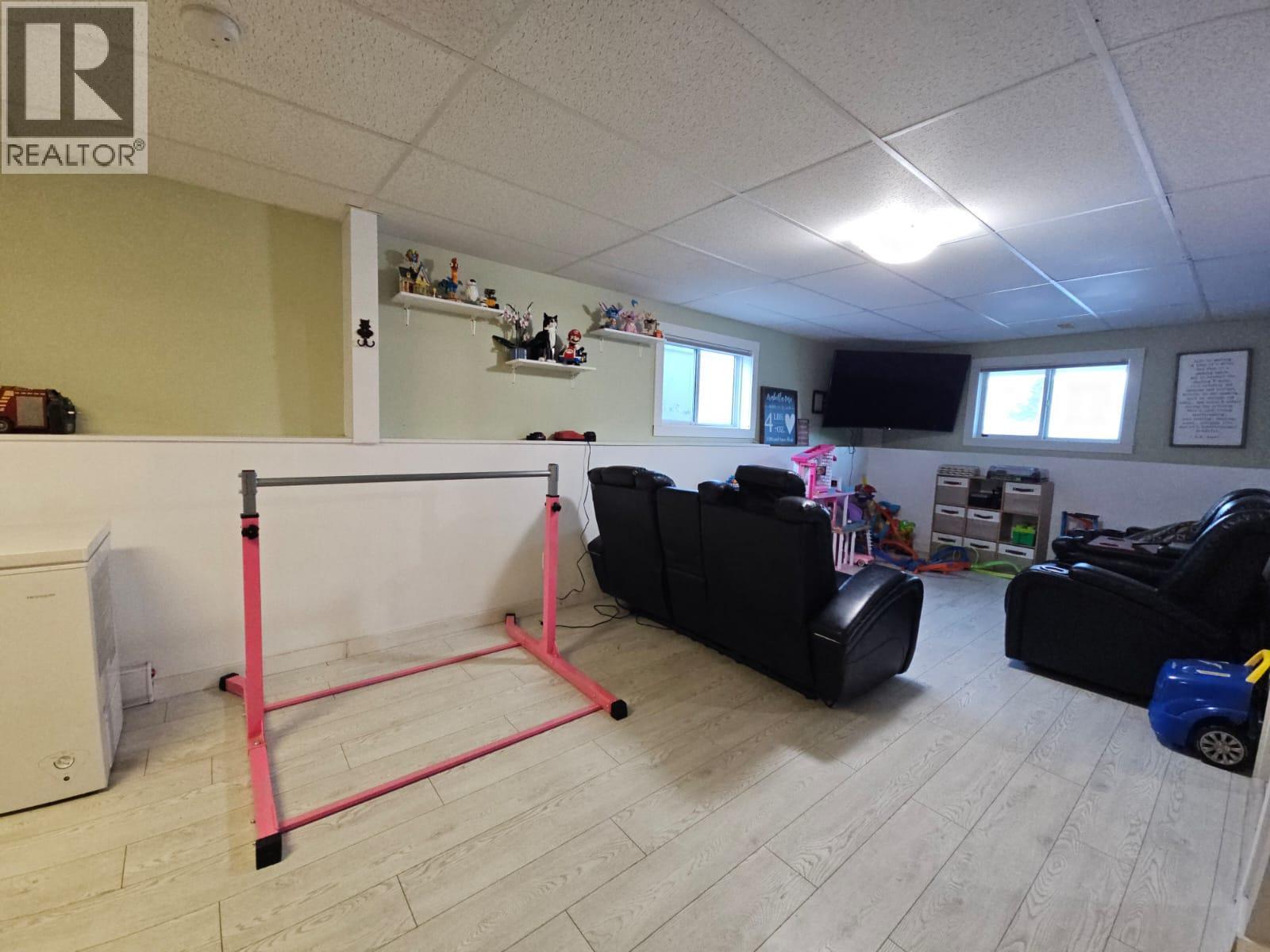 5200 41 Street Ne, Chetwynd, BC - Indoor Photo Showing Basement